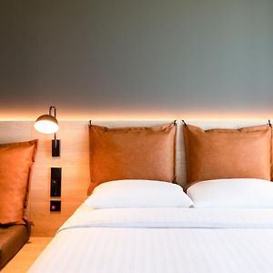 Family Queen Room